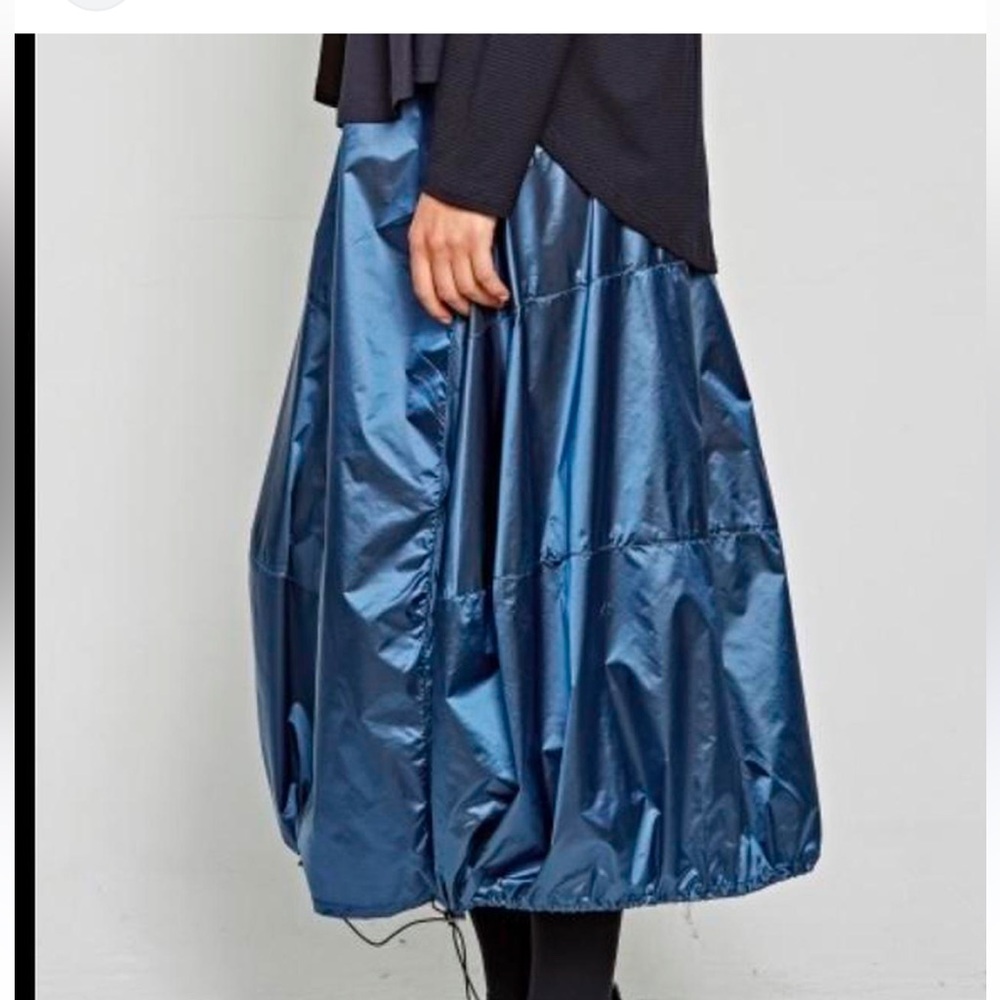 Women's Navy Balloon Midi Skirt - Picture 3 of 11
